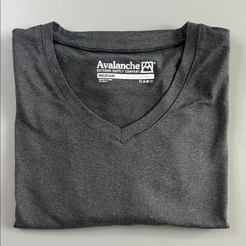 Avalanche Athletic Short Sleeve VNeck TShirt Gray Size Medium